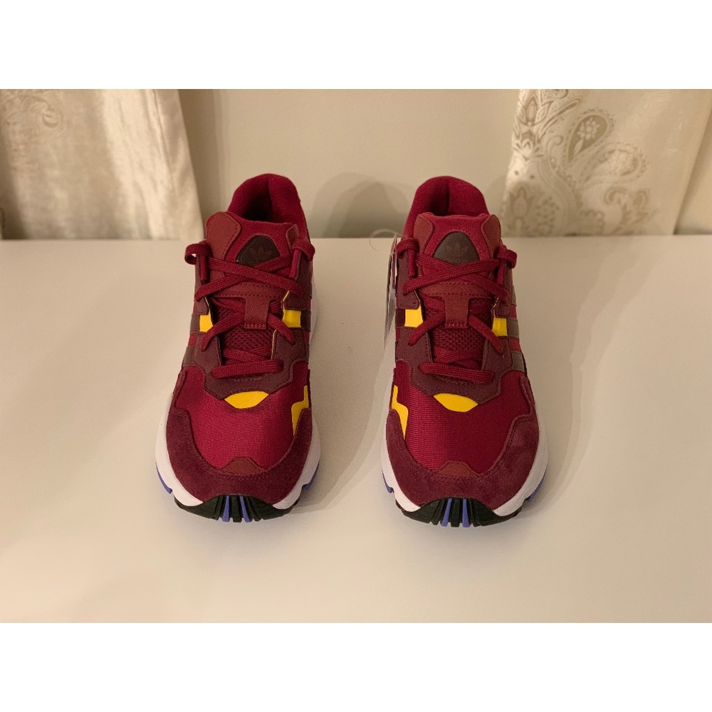 Authentic Men's NWT Adidas Yung 96